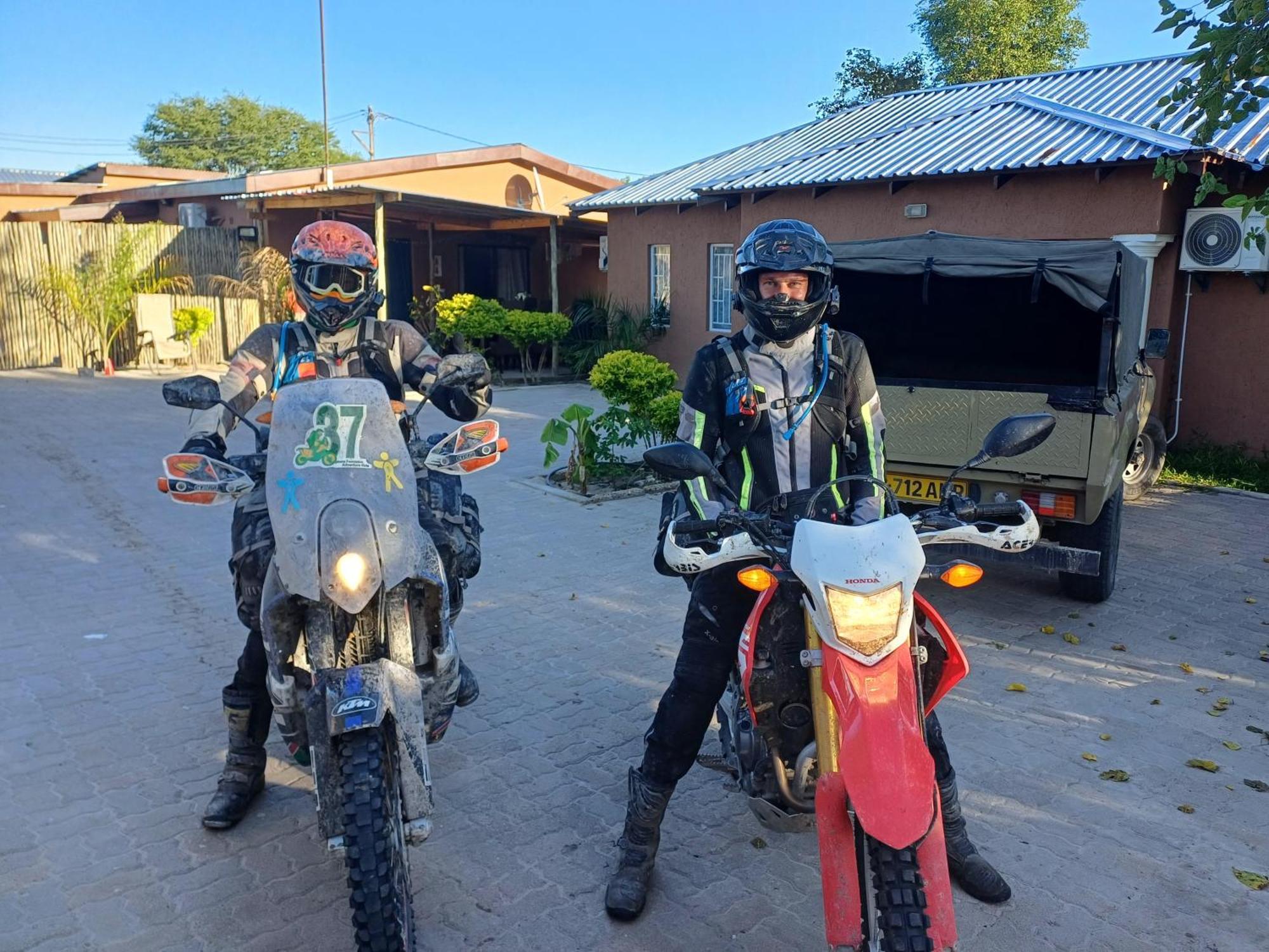 Jayla Homestay Maun Bagian luar foto
